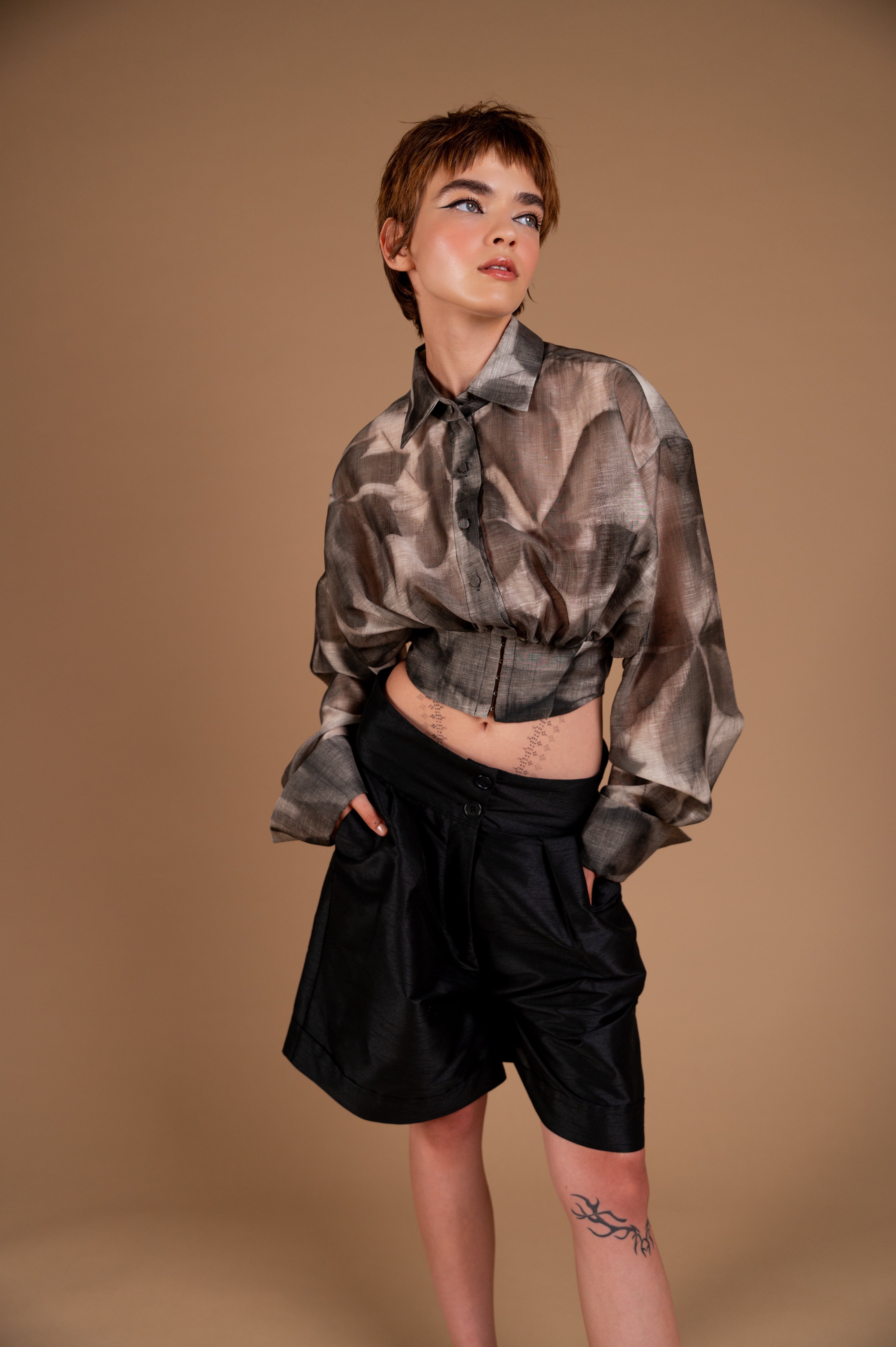 Juniper Cropped Shirt - ByVarga