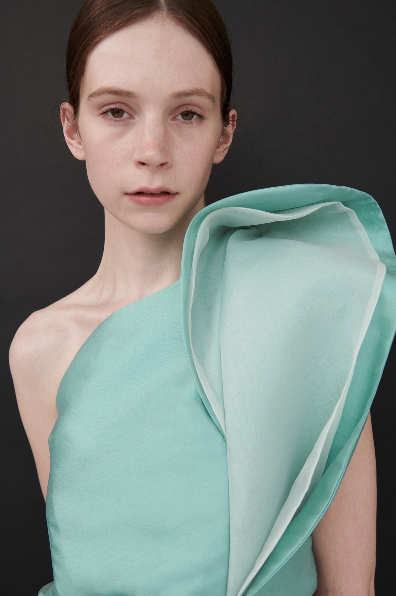 Gigi Twist Top - ByVarga