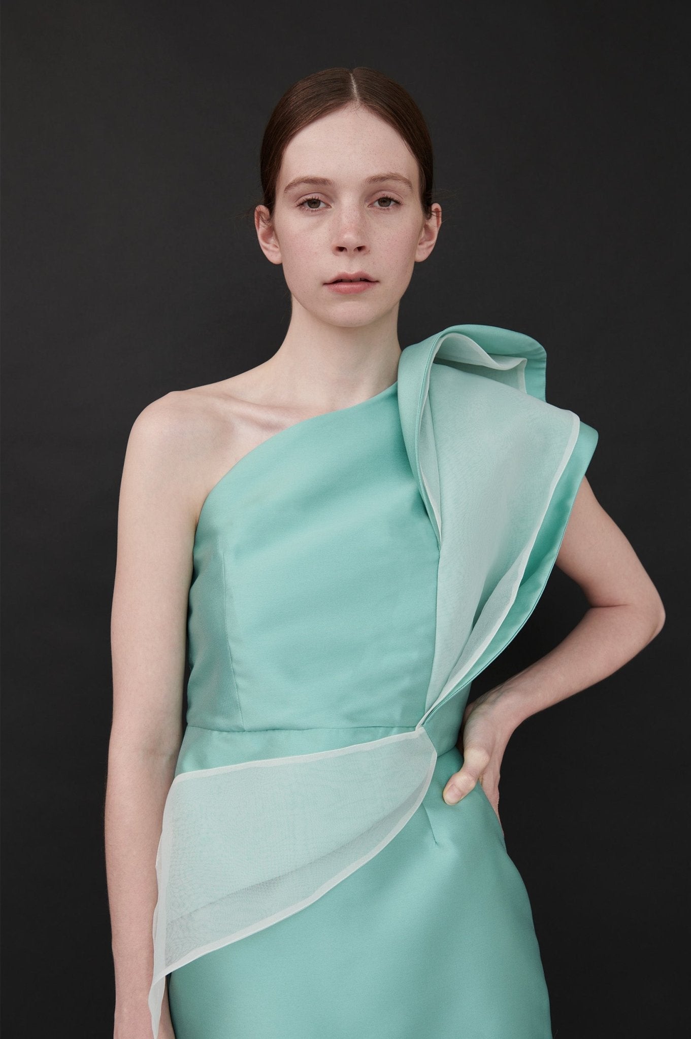 Gigi Twist Top - ByVarga